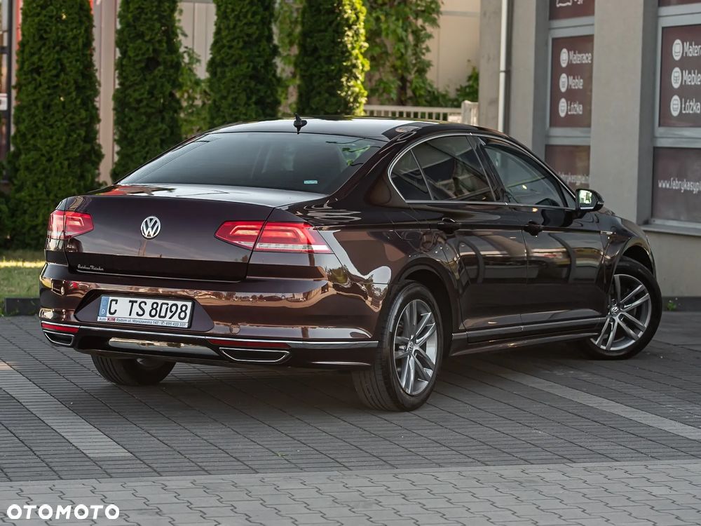 Volkswagen Passat - 15