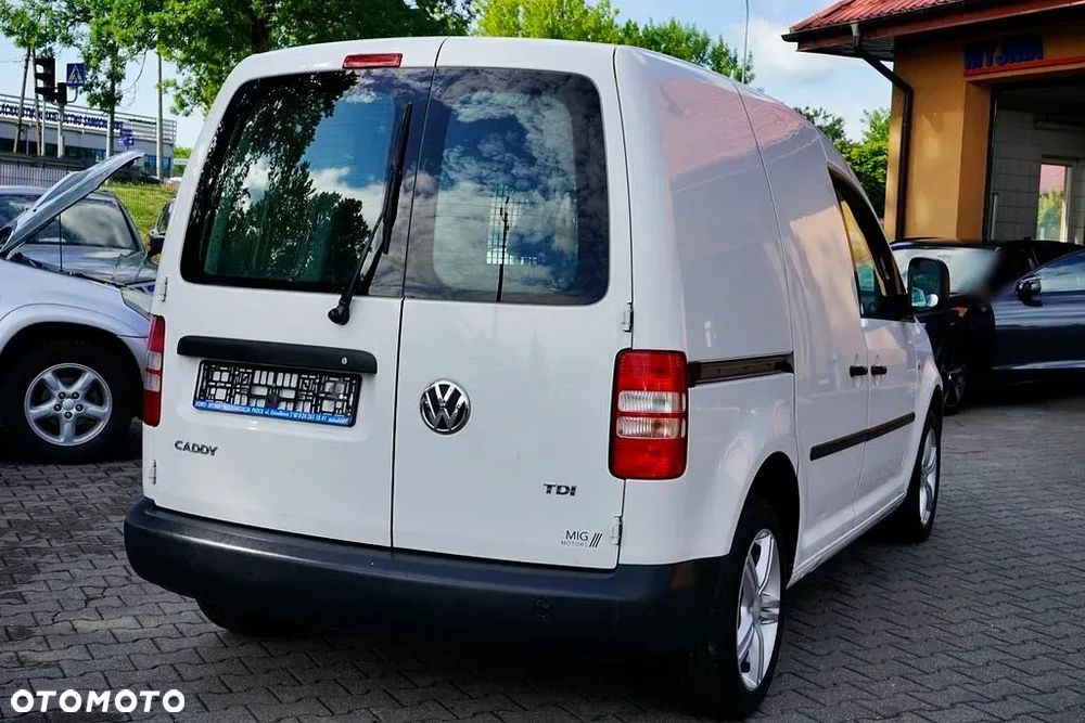 Volkswagen Caddy - 10