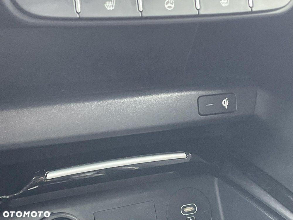 Kia XCeed - 25
