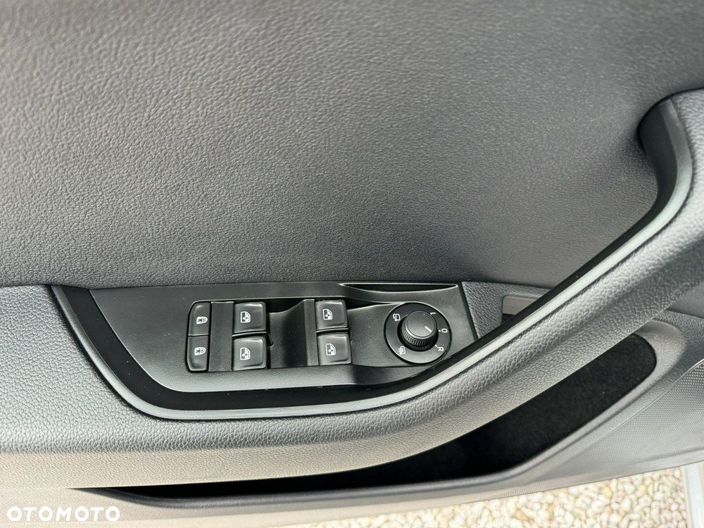 Skoda Superb 2.0 TDI SCR Ambition - 15