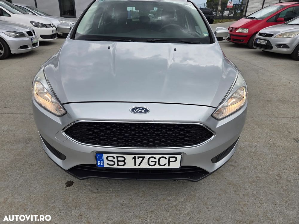 Ford Focus 1.0 EcoBoost Trend - 10