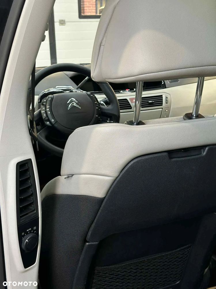 Citroën C4 Picasso 2.0 HDi FAP EGS6 Exclusive - 10