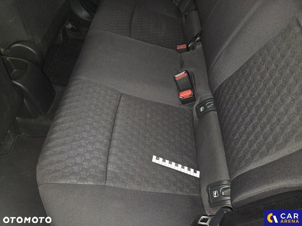 Toyota Yaris 1.5 Comfort - 25