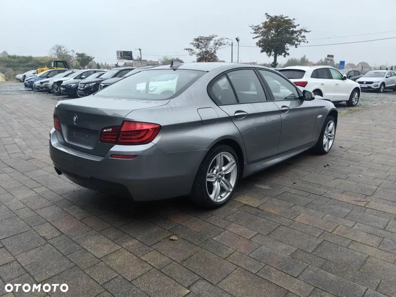 BMW Seria 5 525d xDrive Sport-Aut Luxury Line - 7
