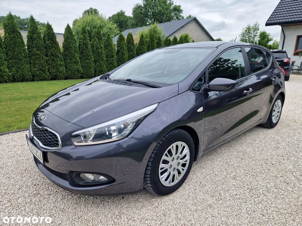 Kia Ceed 1.4 CVVT Attract plus - 1