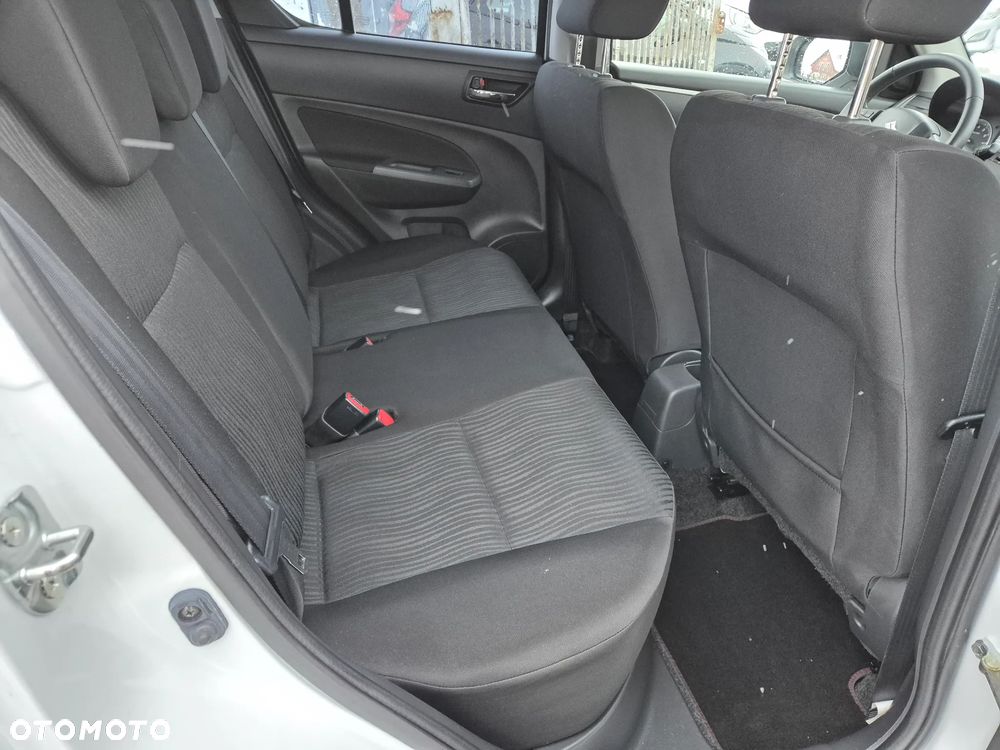 Suzuki Swift - 12