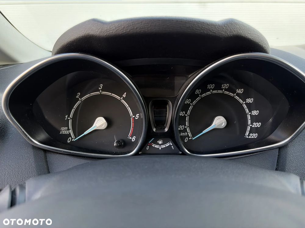 Ford Fiesta 1.5 TDCi Titanium EU6 - 14