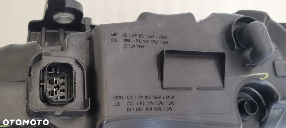 LAMPA PRAWA PRZEDNIA BMW 3 G20 G21 VII LIFT 2022- 5A1A352-06 - 10