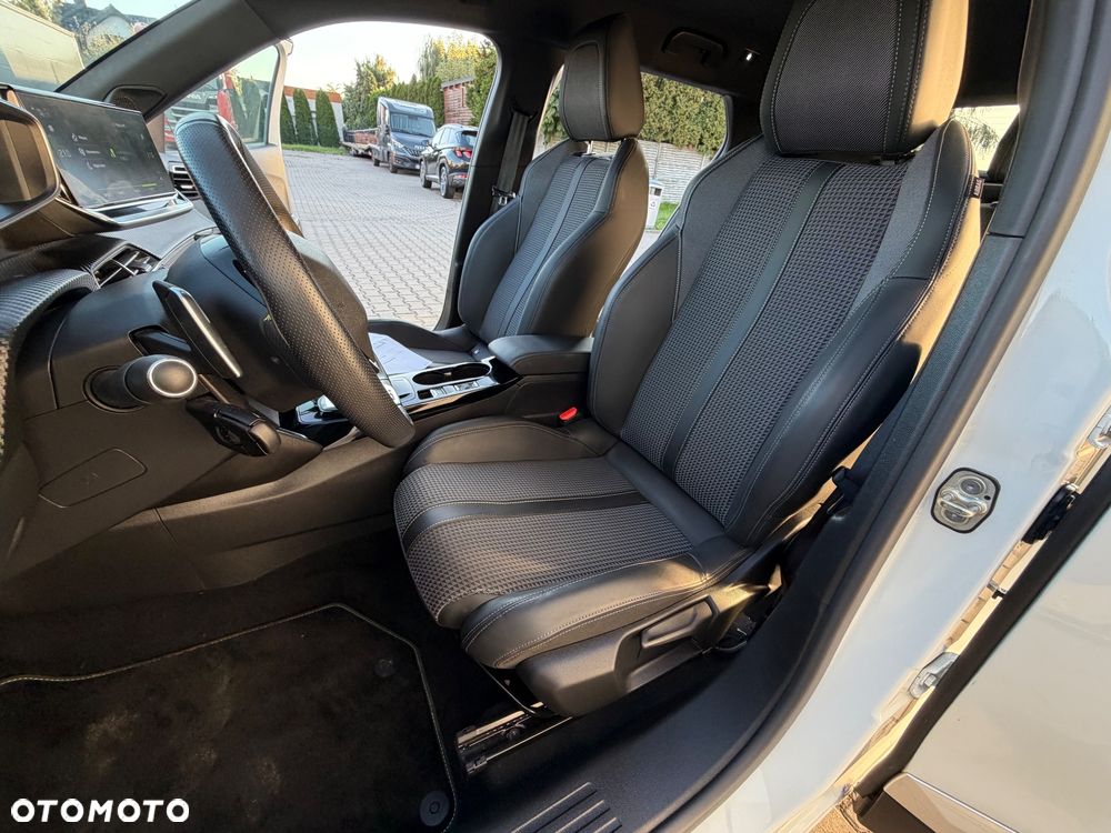 Peugeot 2008 1.2 PureTech GT Line S&S EAT8 - 34