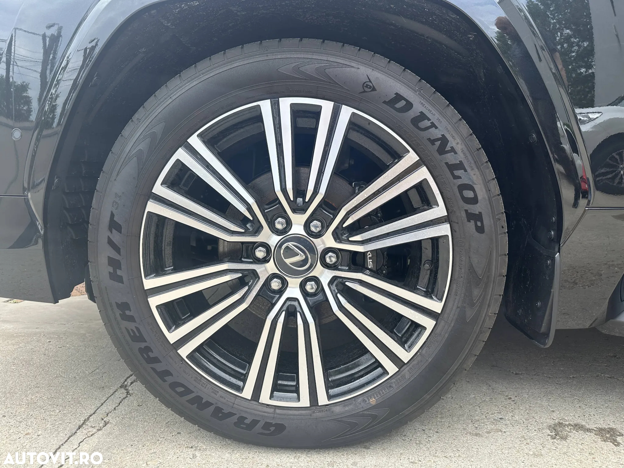 Lexus Seria LX - 9