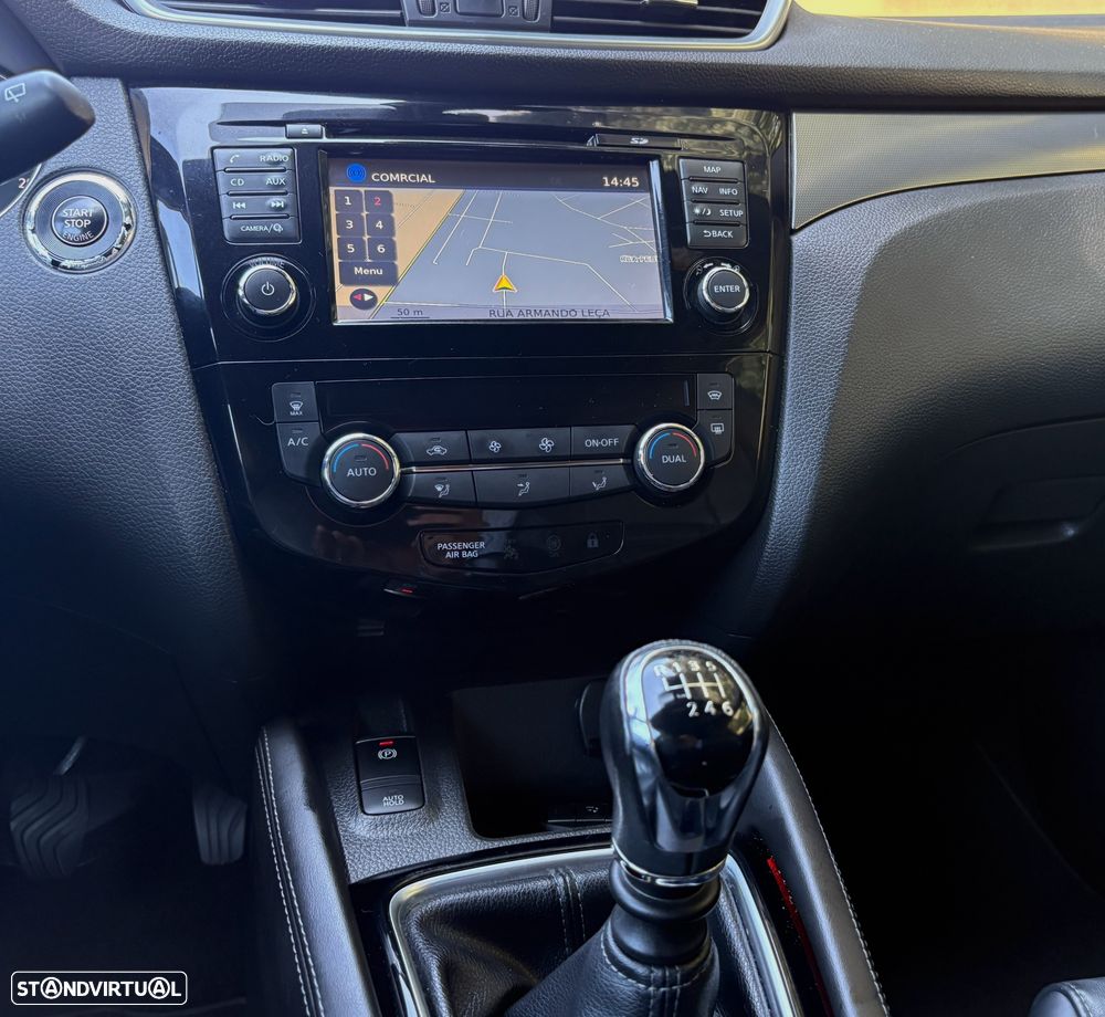 Nissan Qashqai 1.2 DIG-T Tekna Premium Pele Preta - 16