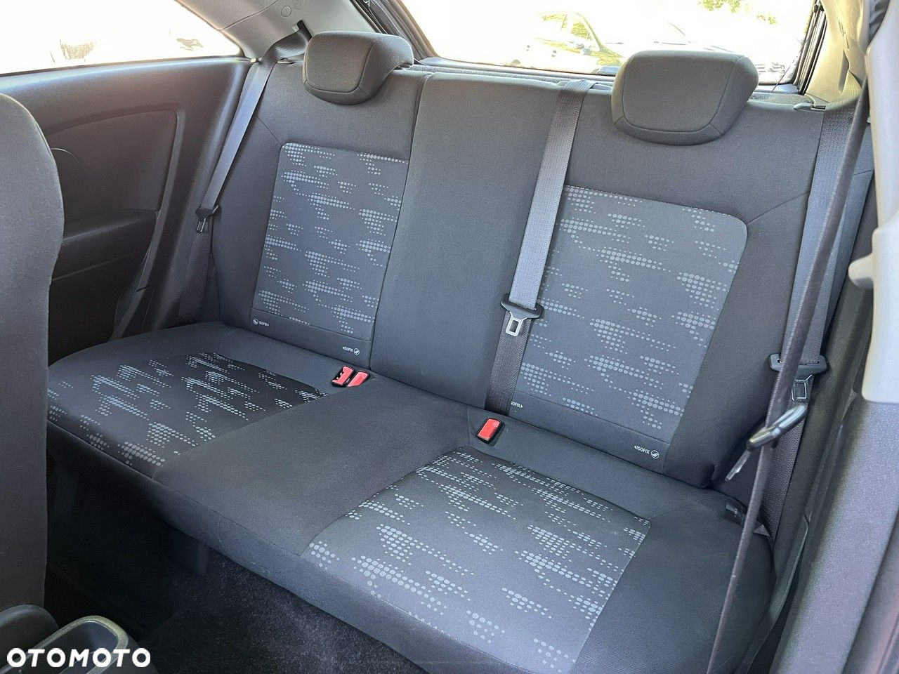 Opel Corsa - 13
