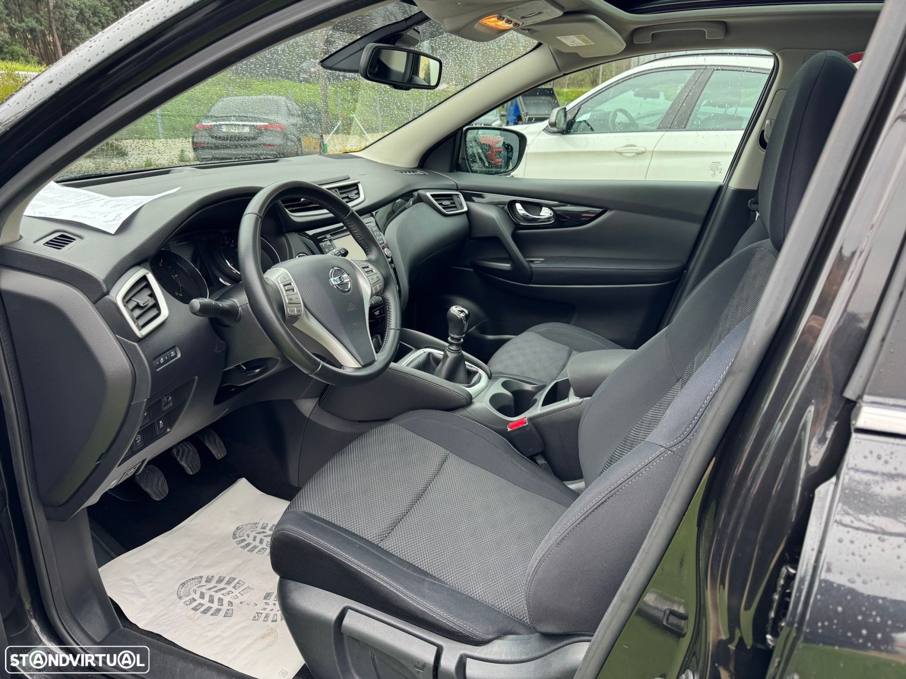 Nissan Qashqai 1.5 dCi N-Connecta 18 - 6