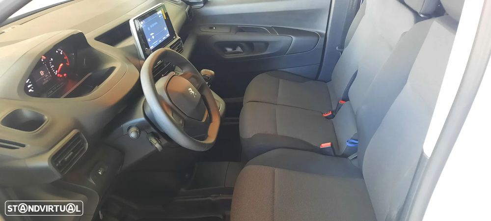 Peugeot Partner Longa 1.5 BlueHDi 100cv 6 vel. 3 lug. 5 portas - 24