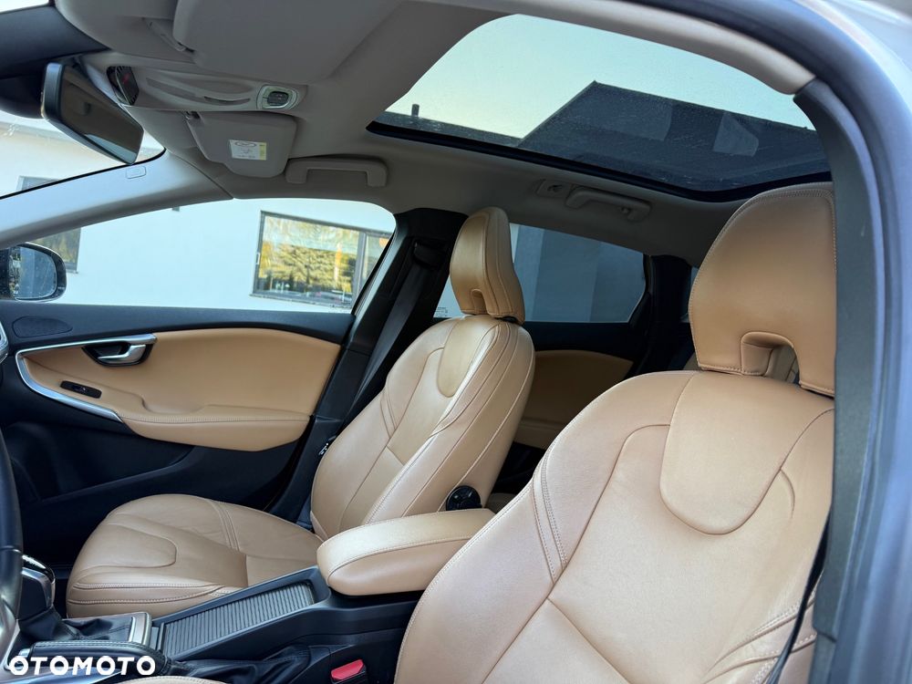 Volvo V40 Cross Country T4 AWD Geartronic Summum - 5