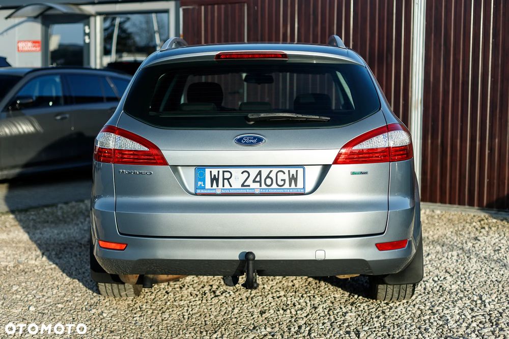 Ford Mondeo SW 2.0 FF Titanium - 4