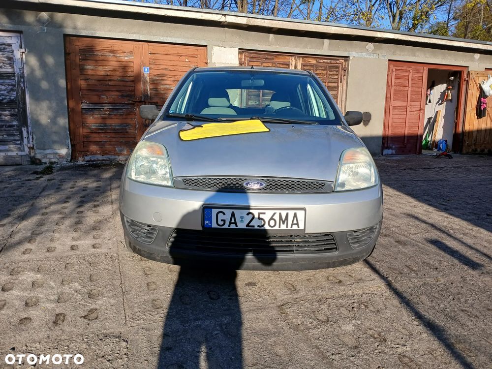 Ford Fiesta 1.3 - 6