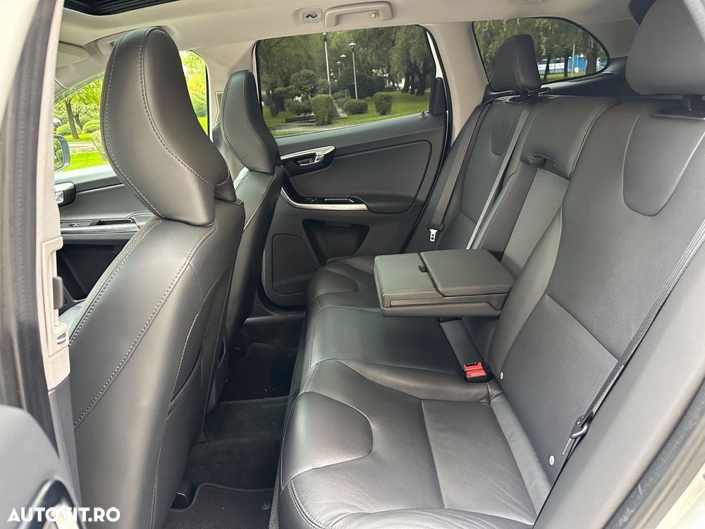 Volvo XC 60 - 31