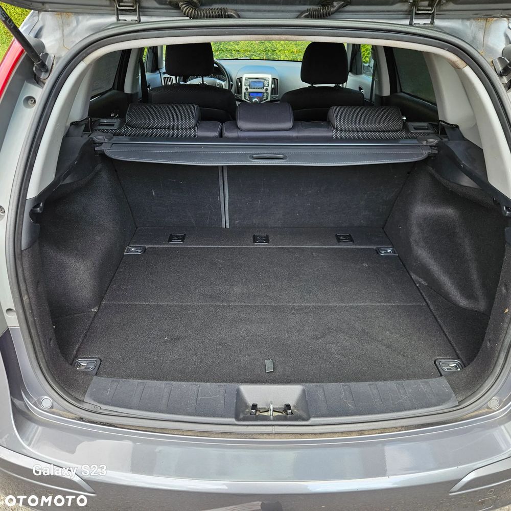 Hyundai i30 i30cw 1.4 blue Comfort - 24