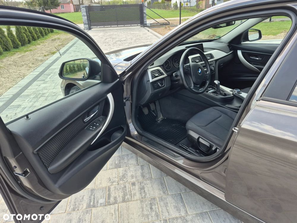 BMW Seria 3 316d - 10