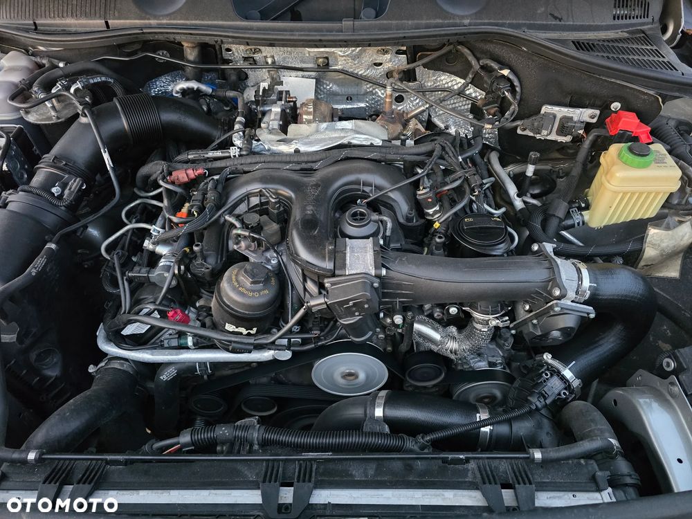 Volkswagen Touareg 3.0 V6 TDI SCR Blue Motion DPF Automatik Exclusive - 28