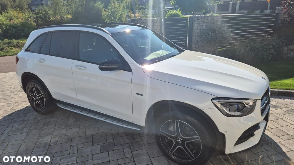 Mercedes-Benz GLC 300 e 4-Matic Business Edition - 11