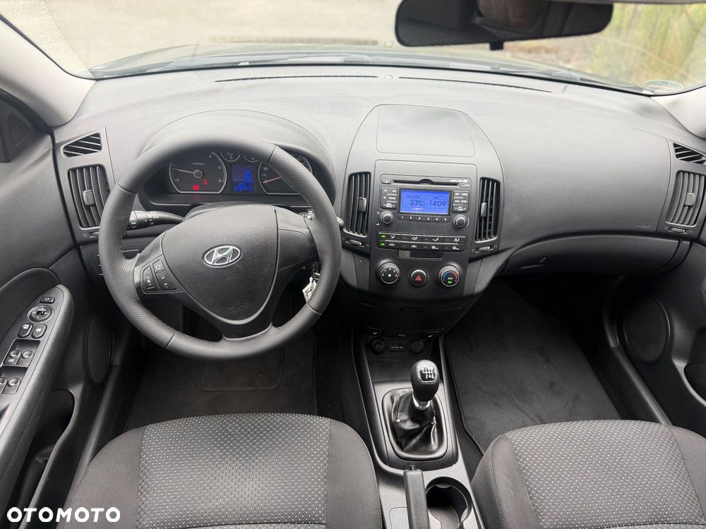 Hyundai i30 1.6 CRDi Comfort - 11