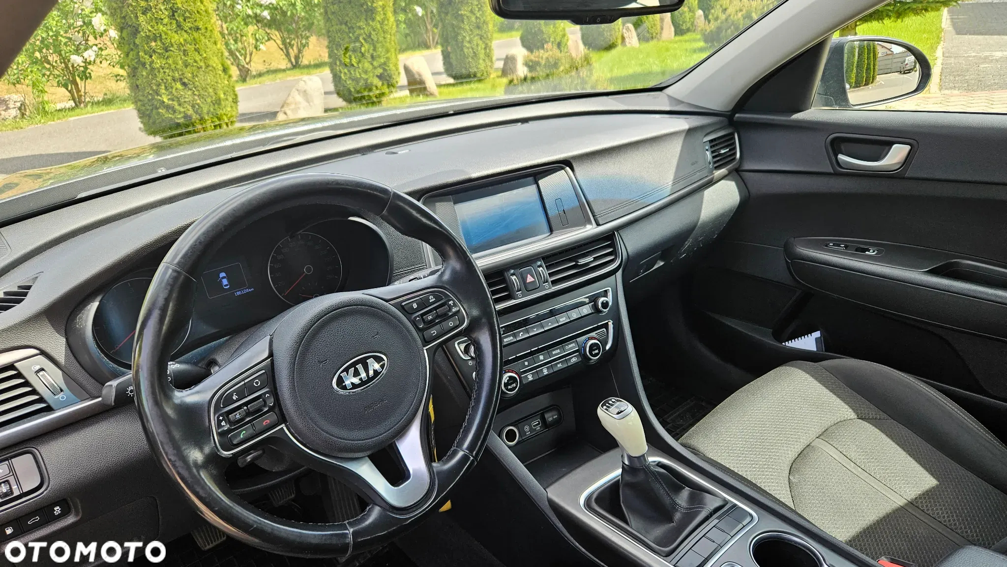 Kia Optima - 26