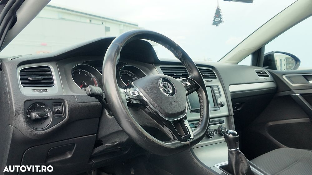 Volkswagen Golf 1.0 TSI BlueMotion Comfortline - 24