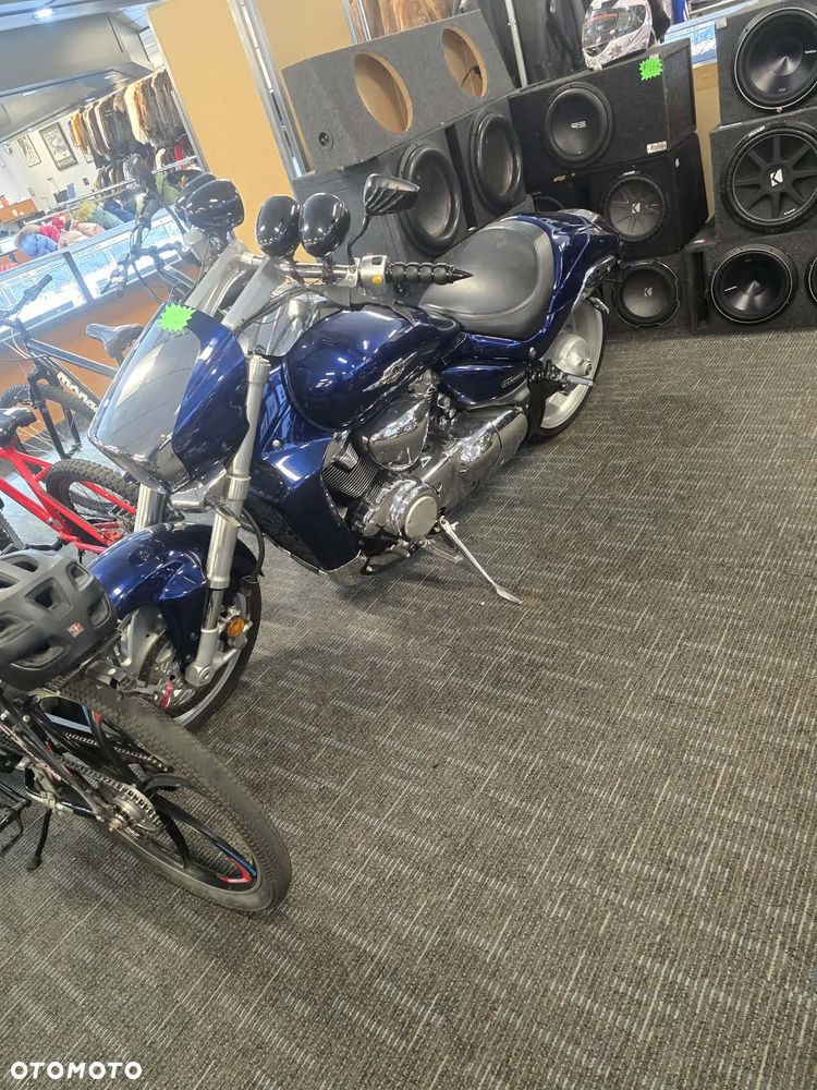 Suzuki Boulevard - 18