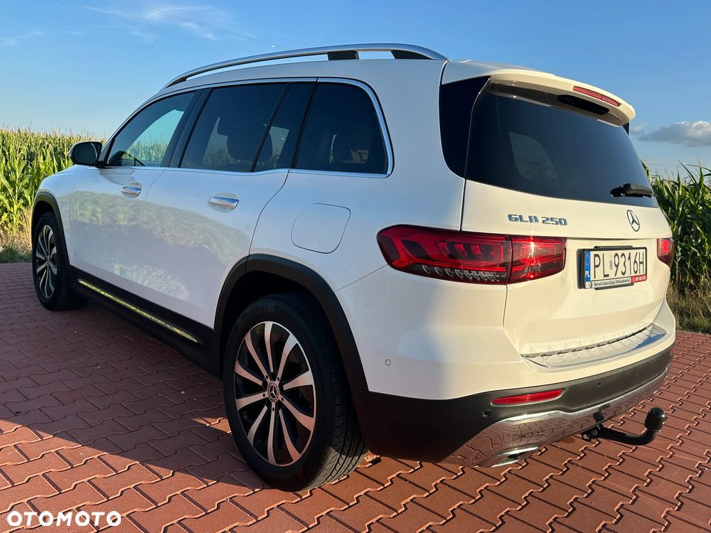 Mercedes-Benz GLB 250 Progressive 8G-DCT - 7