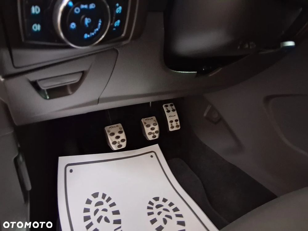 Ford Focus - 31