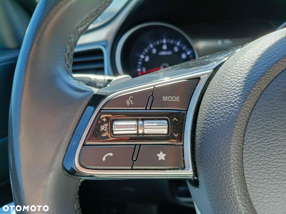 Kia XCeed - 19