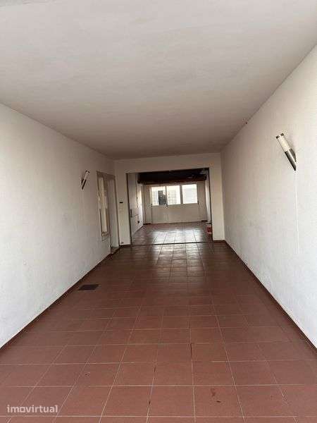 Moradia T3 geminada - Grande imagem: 3/8