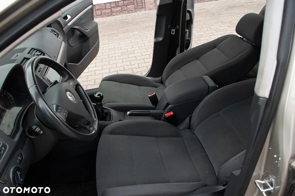 Volkswagen Golf 1.6 United - 39