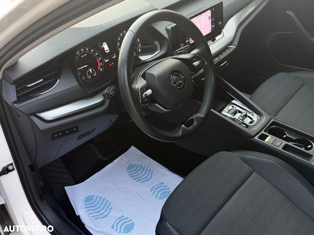 Skoda Octavia 2.0 TDI DSG Ambition - 4
