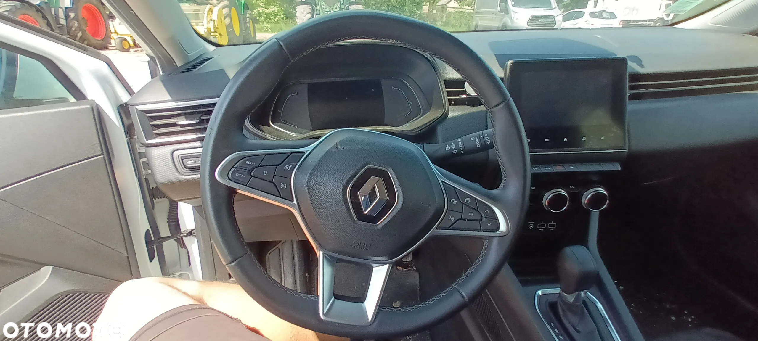 Renault Clio 1.6 E-TECH Intens - 16