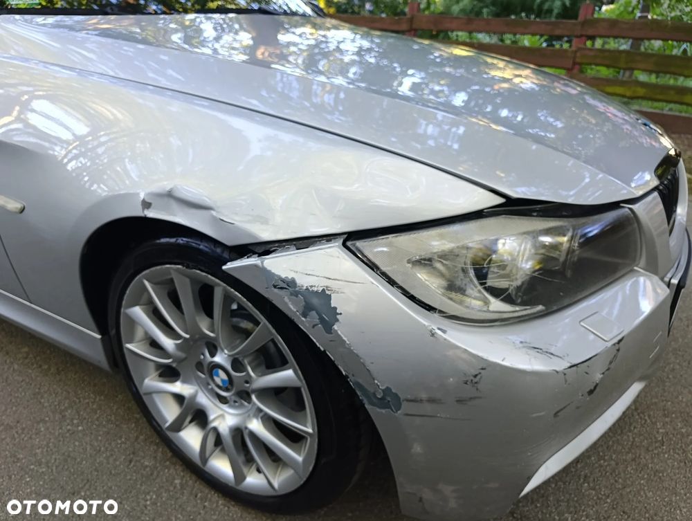 BMW Seria 3 330i - 26
