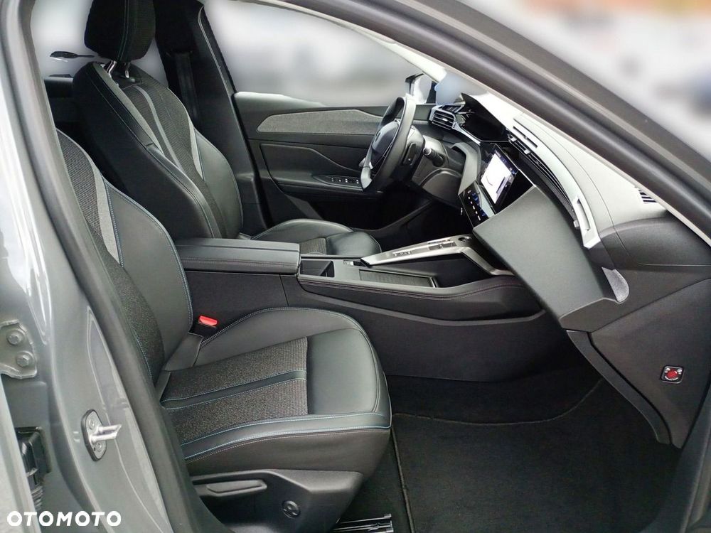 Peugeot 308 1.5 BlueHDi Allure Pack S&S EAT8 - 26