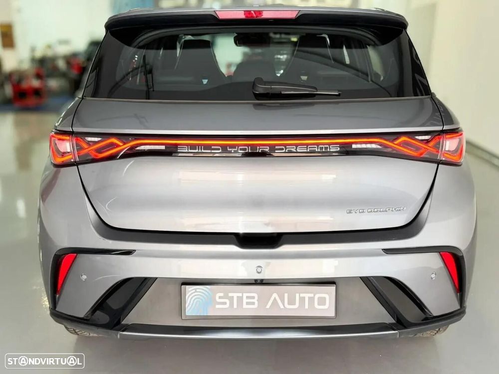 BYD Dolphin - 13
