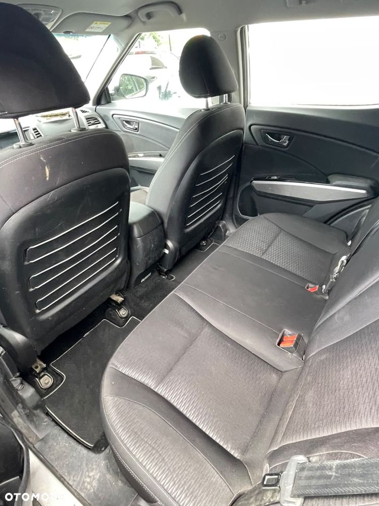 SsangYong/KGM Tivoli - 7