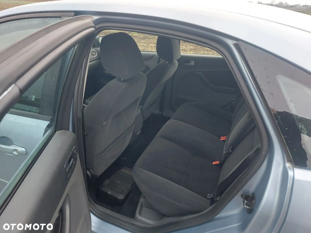 Ford Focus 1.6 Ti-VCT Titanium - 8