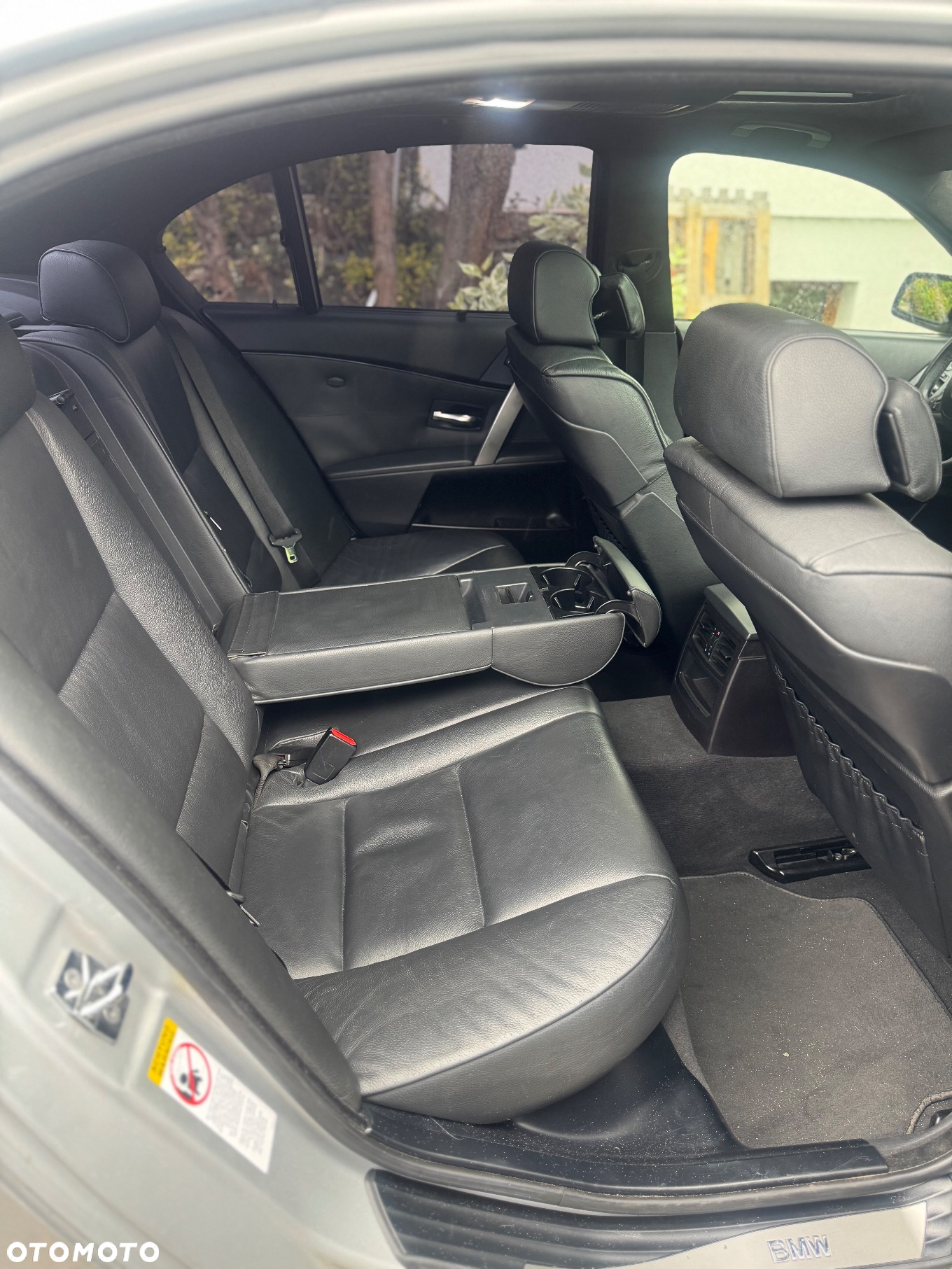 BMW Seria 5 545i - 10