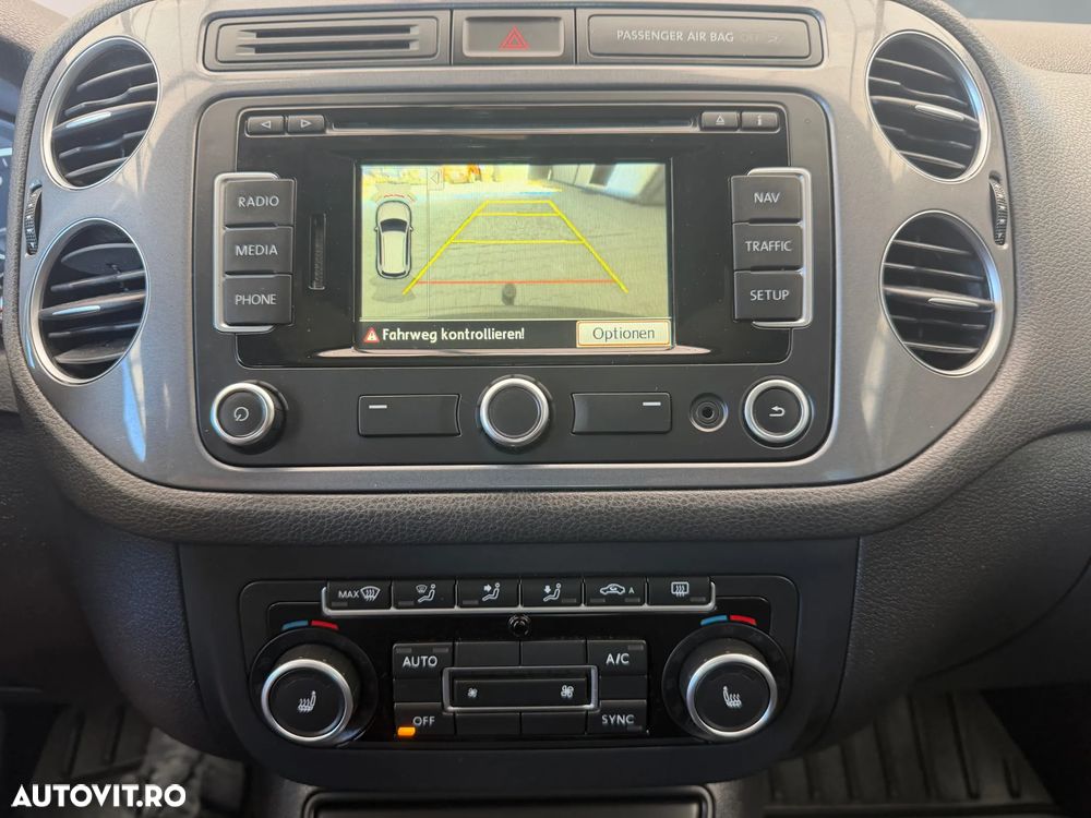 Volkswagen Tiguan 2.0 TDI DPF 4Motion BlueMotion Technology DSG Track & Style - 13