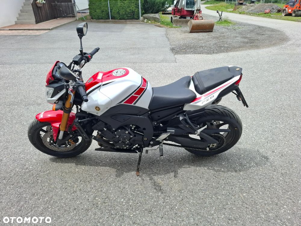 Yamaha FZ8 - 37