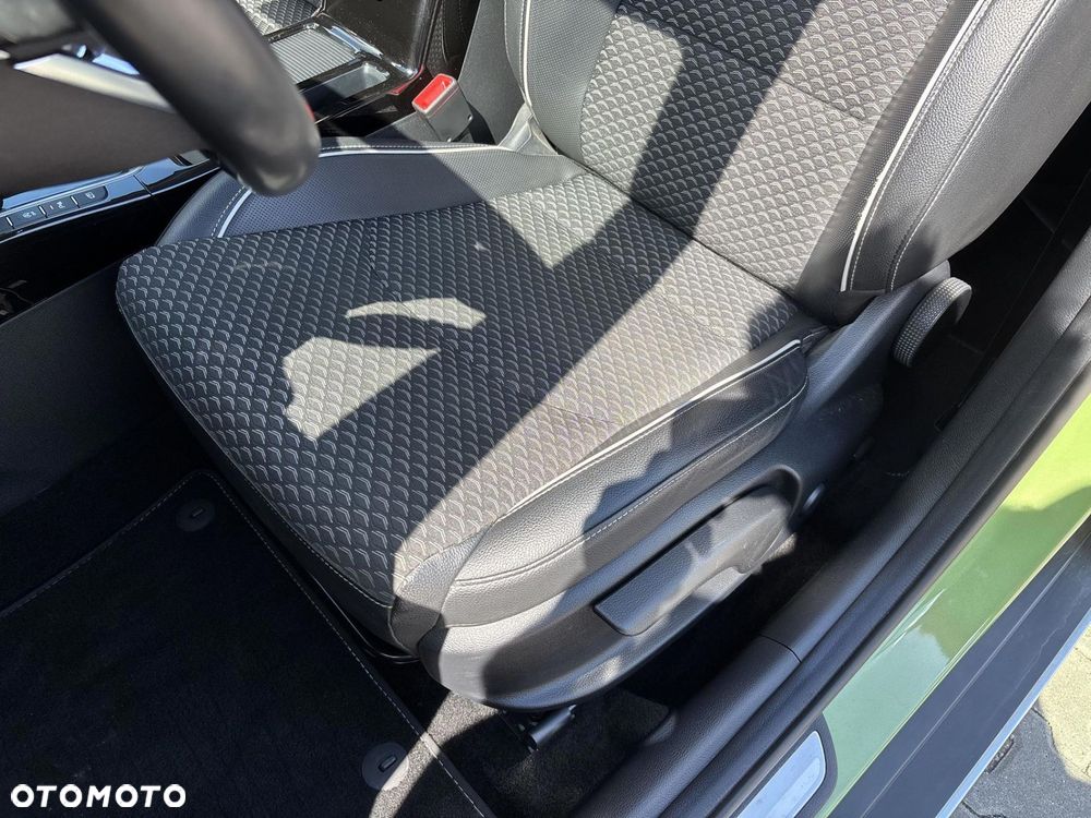 Kia XCeed 1.5 T-GDI Business Line DCT - 13
