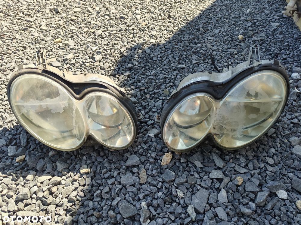 MERCEDES W209 CLK LAMPA przednia przód Prawa Lewa CAŁE ZACZEPY! uk H7 - 1