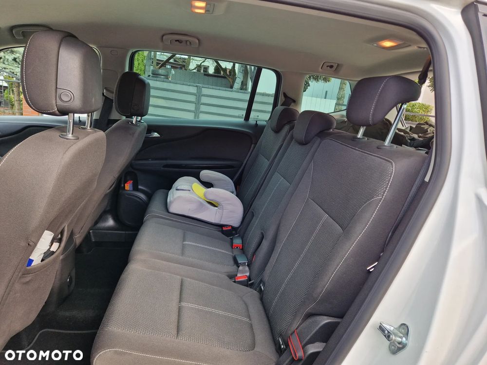 Opel Zafira - 13
