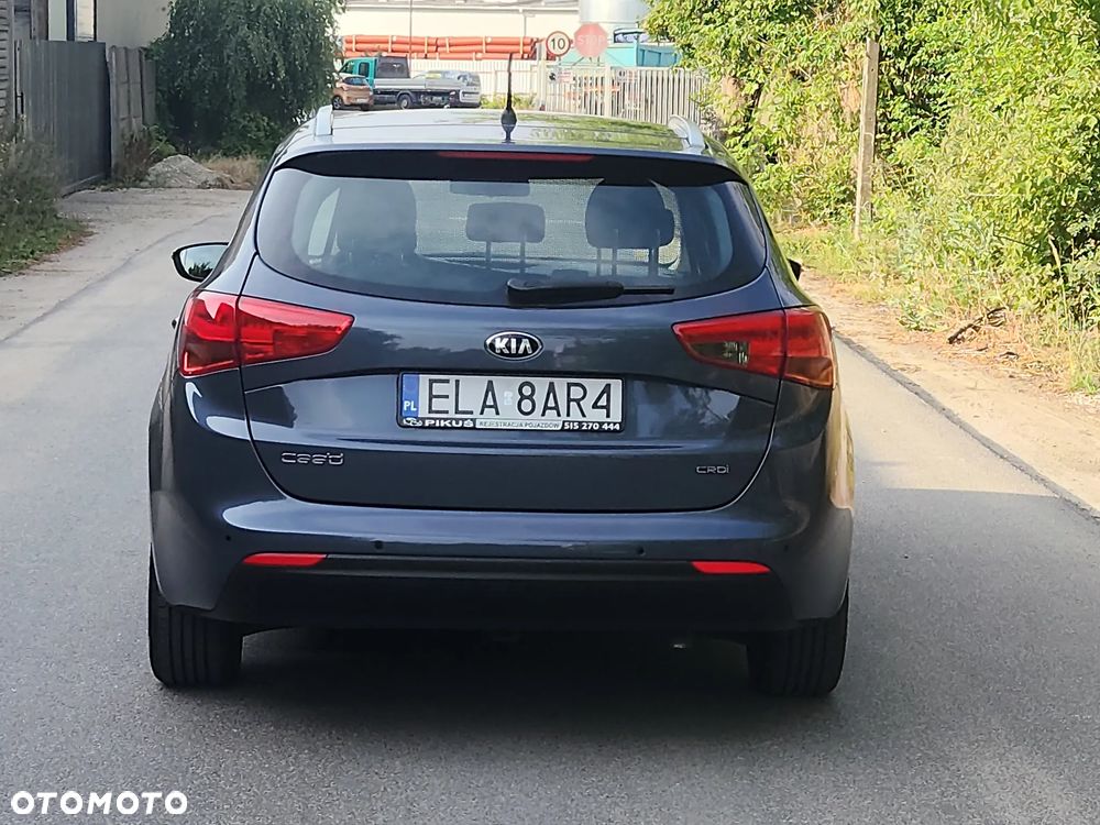 Kia Ceed 1.6 CRDi 128 Vision - 4