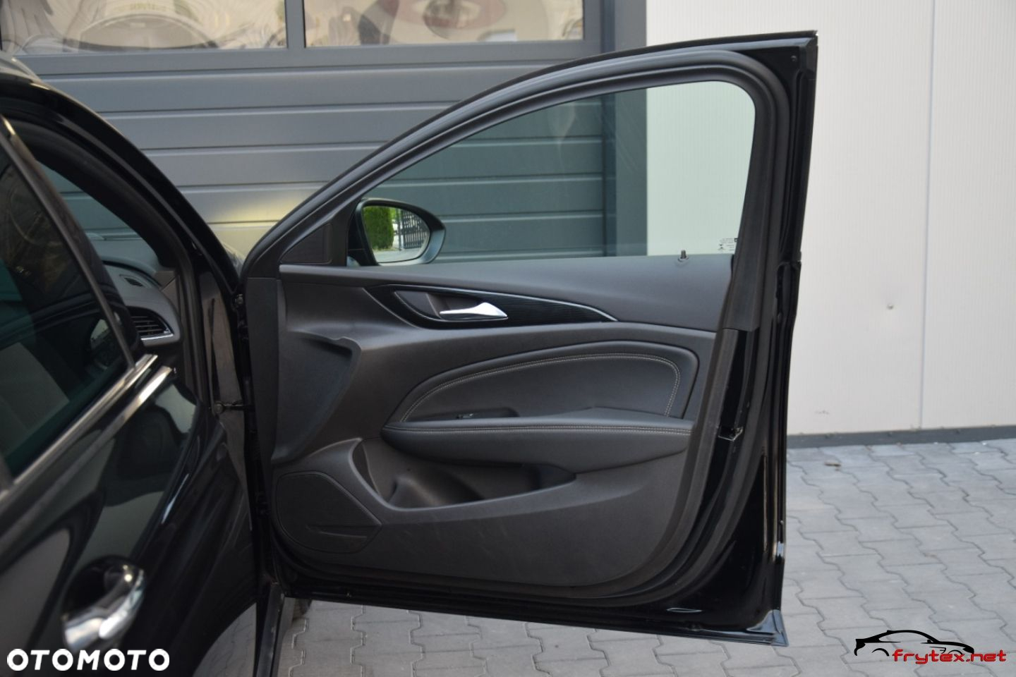Opel Insignia - 22